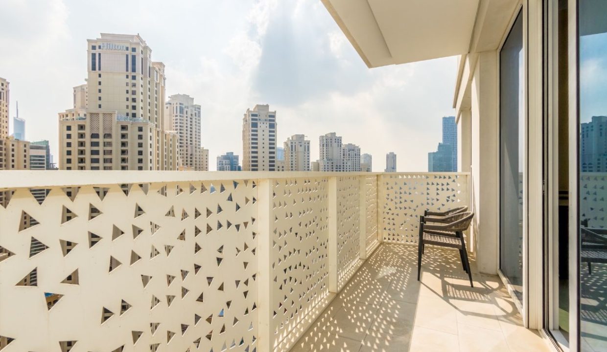 Stylish 1BR | La Vie JBR | Beachside Living-10