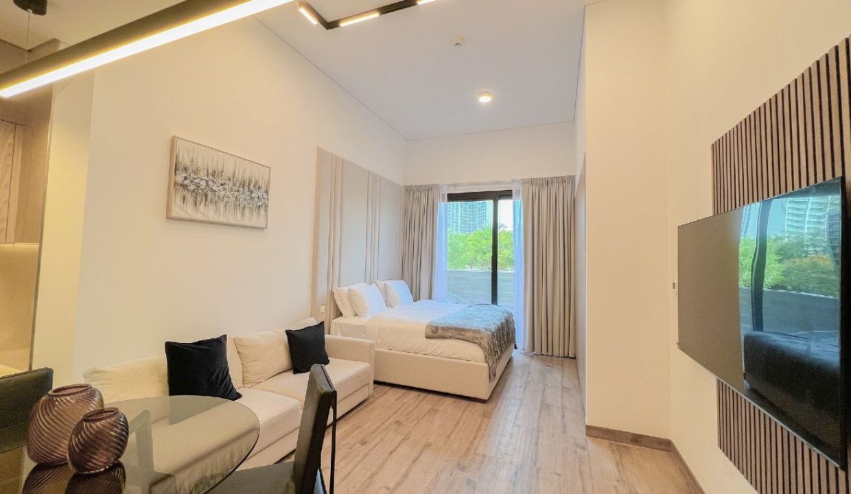 Cozy Studio With Huge Balcony | Park View-4