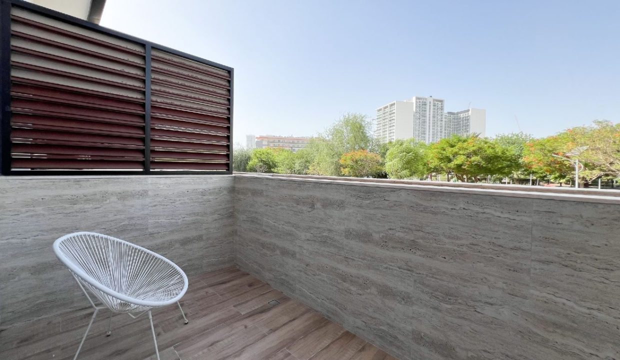 Cozy Studio With Huge Balcony | Park View-7