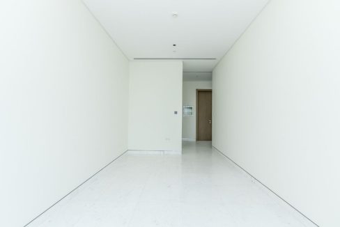 Luxury 4BR Penthouse with Stunning Lagoon Views-13