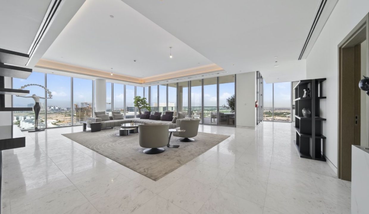 Elegant 4BR Penthouse with Panoramic Lagoon View-18