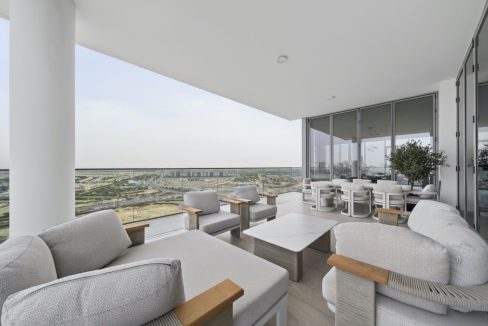 Elegant 4BR Penthouse with Panoramic Lagoon View-22