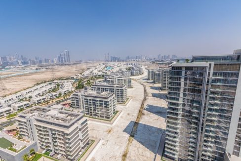 Luxury 4BR Penthouse with Stunning Lagoon Views-30