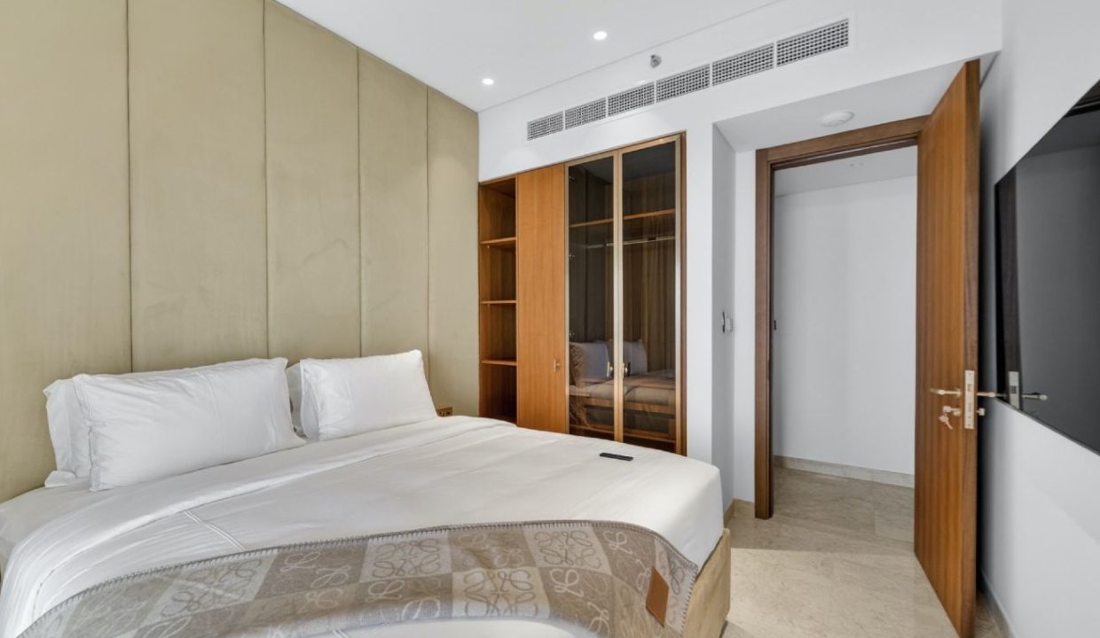 4BR + M| Designer Furnished | Palm Jumeirah-16