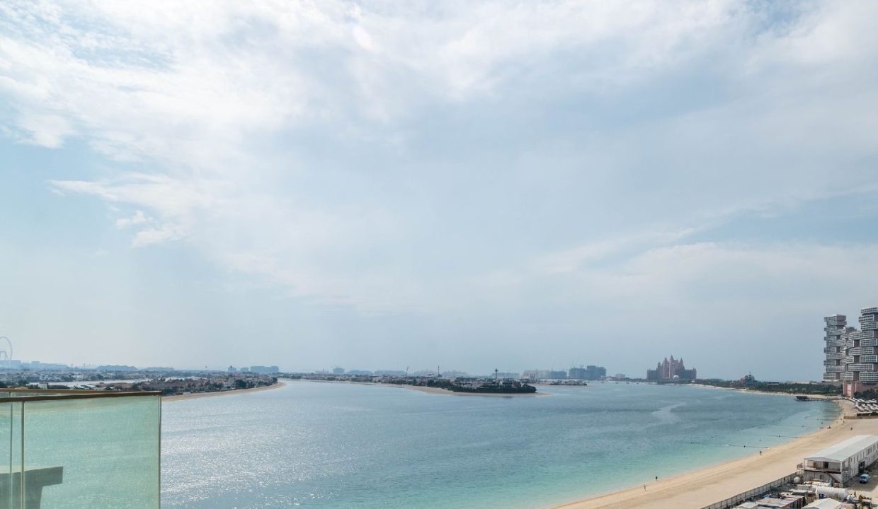 4BR + M| Designer Furnished | Palm Jumeirah-21