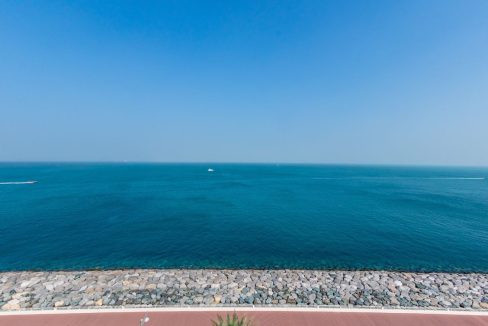 Beachfront Luxury Living | 4BR+M at Palm Jumeirah-4