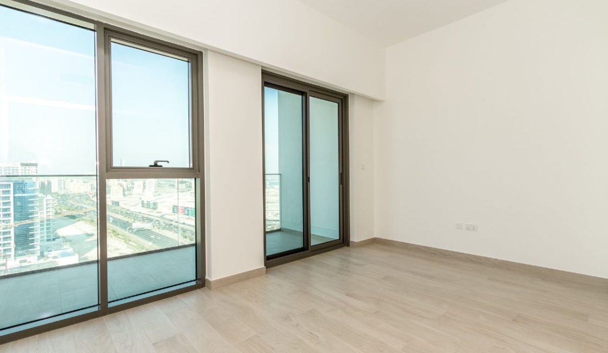 Stunning Studio in Fawad Azizi |partial Canal view-8