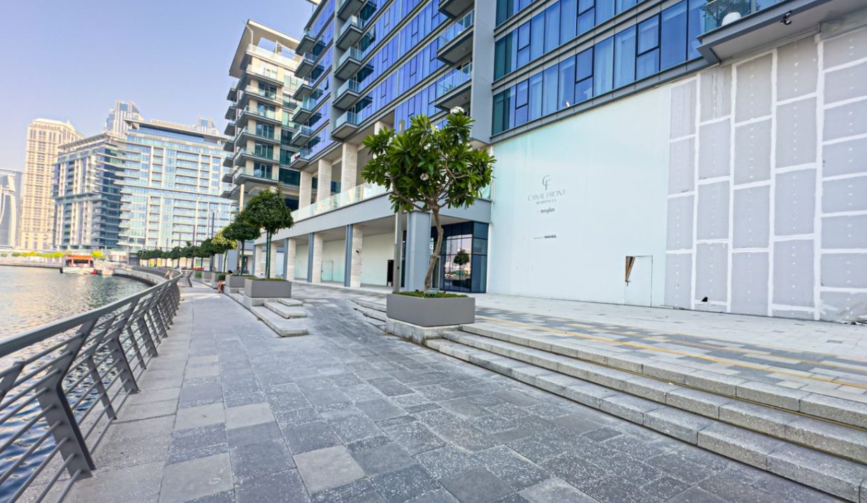 2BR Apartment with Stunning Safa Park View-19