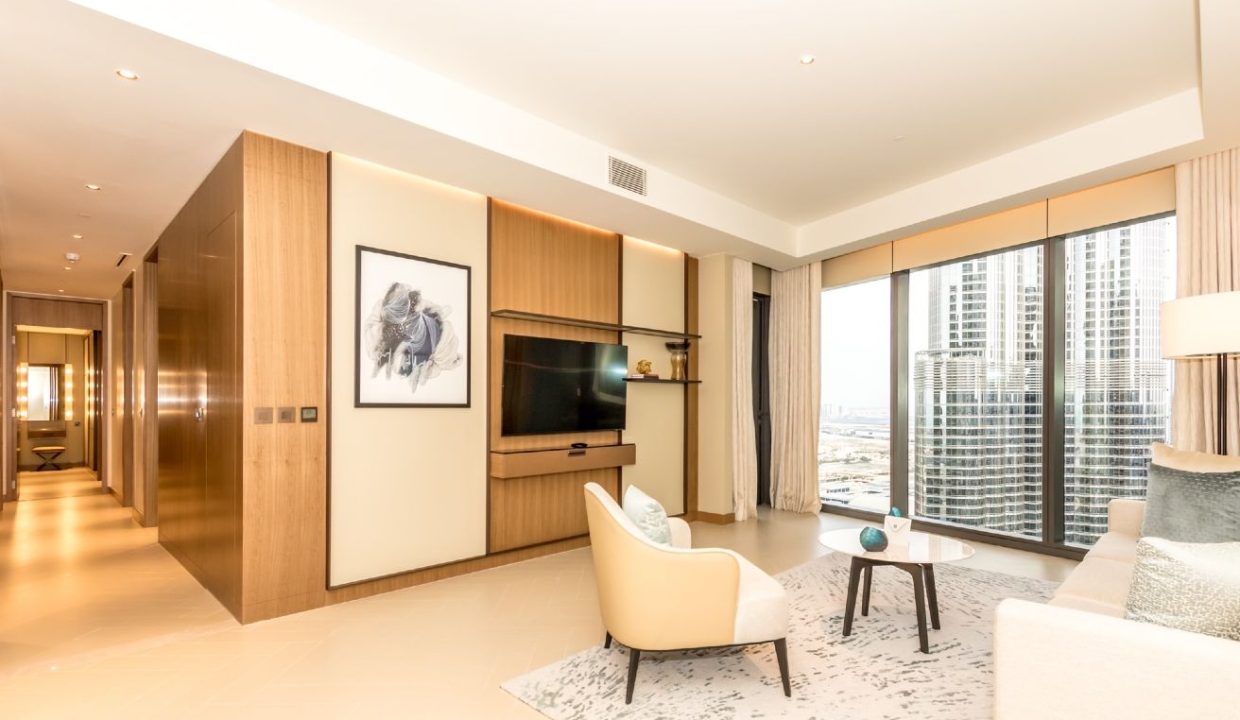 Luxury 3BR + Maid | Fully Furnished | Burj crown-12
