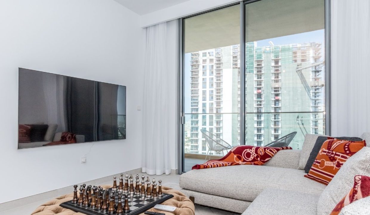 Fully Furnished 1BR in Ellington House-1