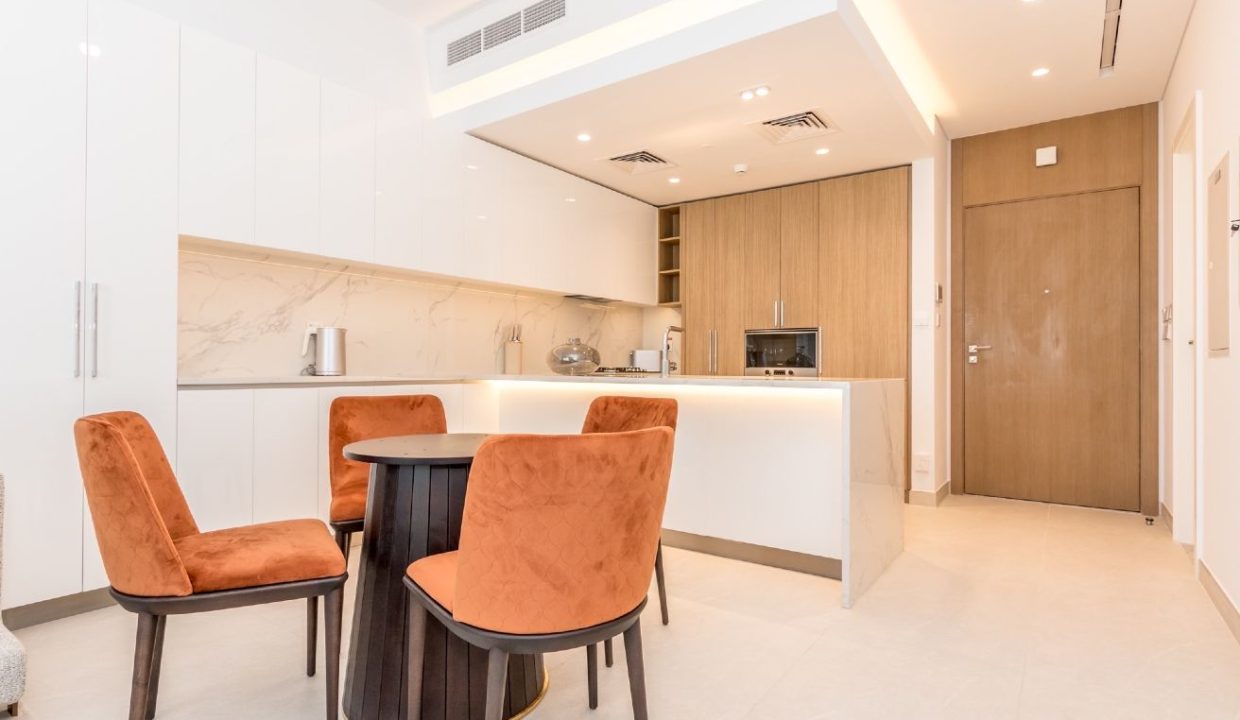 Fully Furnished 1BR in Ellington House-2