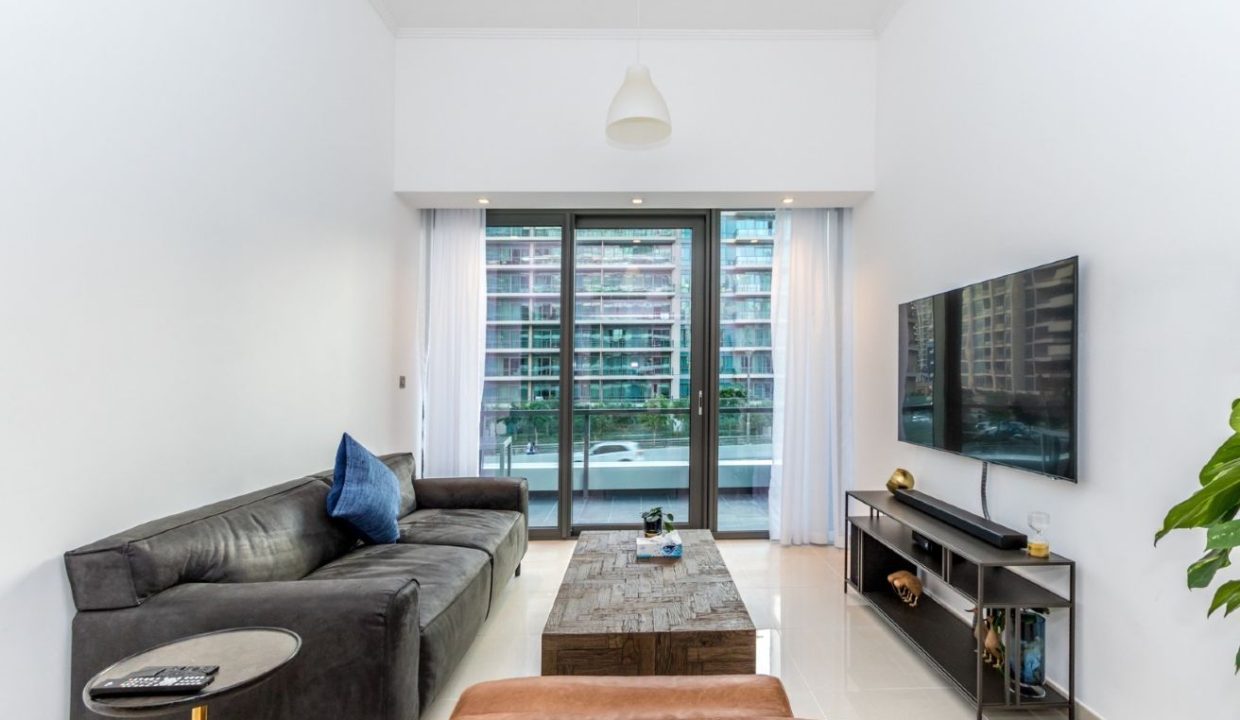 Vacant I Fully Furnished I Upgraded 2 Bed-12