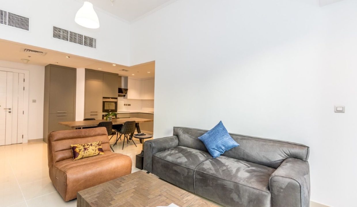 Vacant I Fully Furnished I Upgraded 2 Bed-15