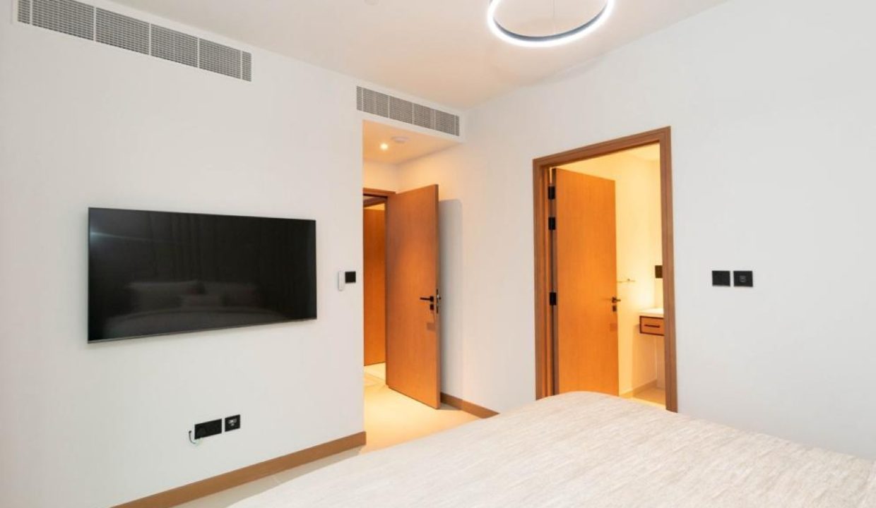 Elegant 1BR | Fully Furnished | Prime Location-19