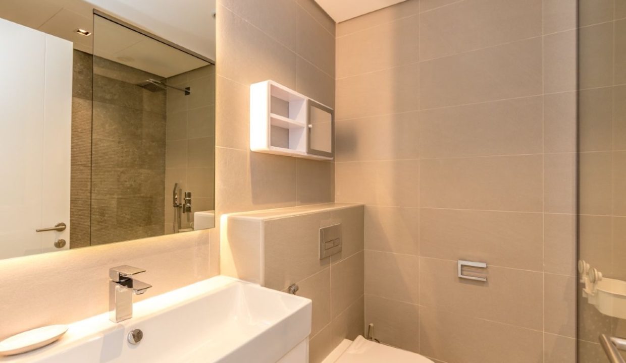 Vacant I Fully Furnished I Upgraded 2 Bed-20