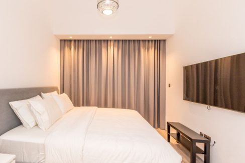 Vacant I Fully Furnished I Upgraded 2 Bed-3