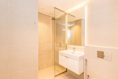 Vacant I Fully Furnished I Upgraded 2 Bed-22