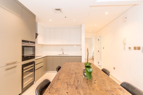Vacant I Fully Furnished I Upgraded 2 Bed-1