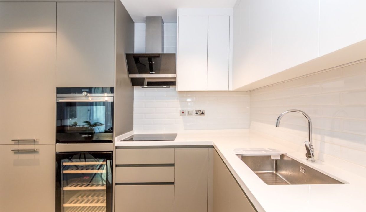 Vacant I Fully Furnished I Upgraded 2 Bed-10