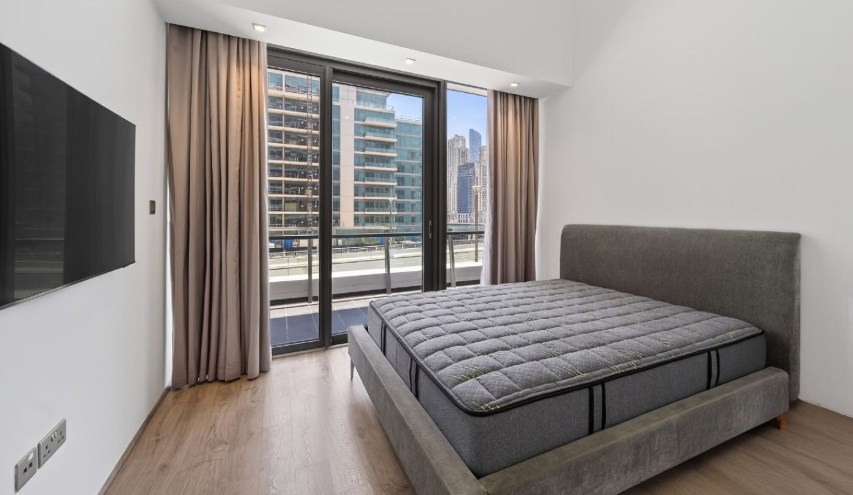 Vacant I Fully Furnished I Upgraded 2 Bed-8