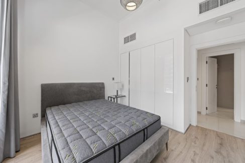 Vacant I Fully Furnished I Upgraded 2 Bed-9