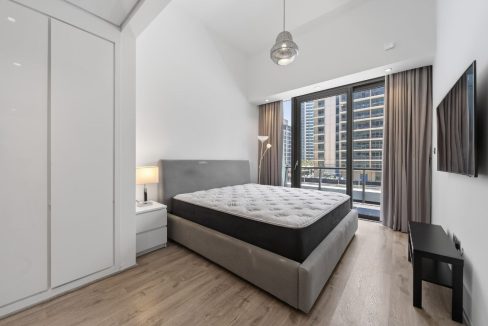 Vacant I Fully Furnished I Upgraded 2 Bed-10