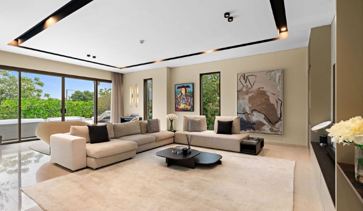 Luxury 4BR Furnished Villa in Golf Place-1