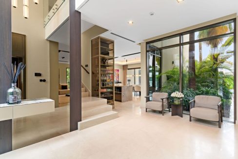 Luxury 4BR Furnished Villa in Golf Place-30