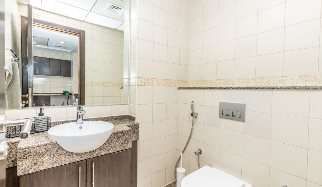 Spacious 1BR | Full Marina View | Bay Central-17