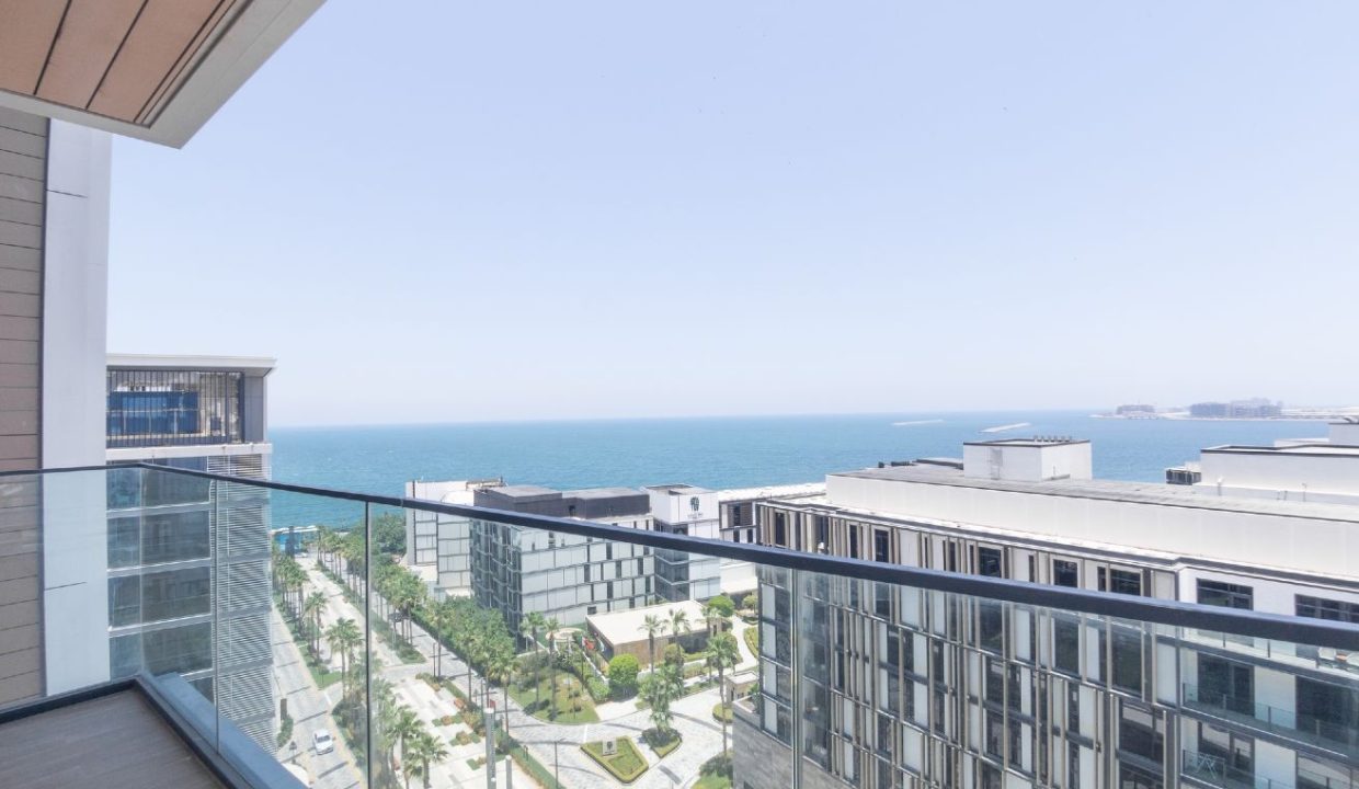 Elegant 3BR+Maid | Panoramic Sea & Ain Dubai View-16