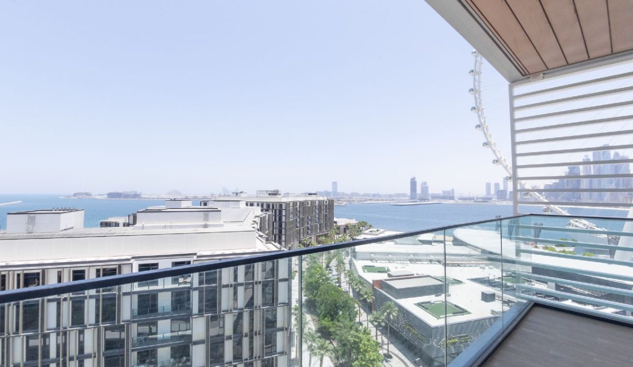 Elegant 3BR+Maid | Panoramic Sea & Ain Dubai View-17