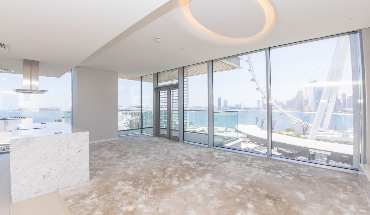 Elegant 3BR+Maid | Panoramic Sea & Ain Dubai View-1