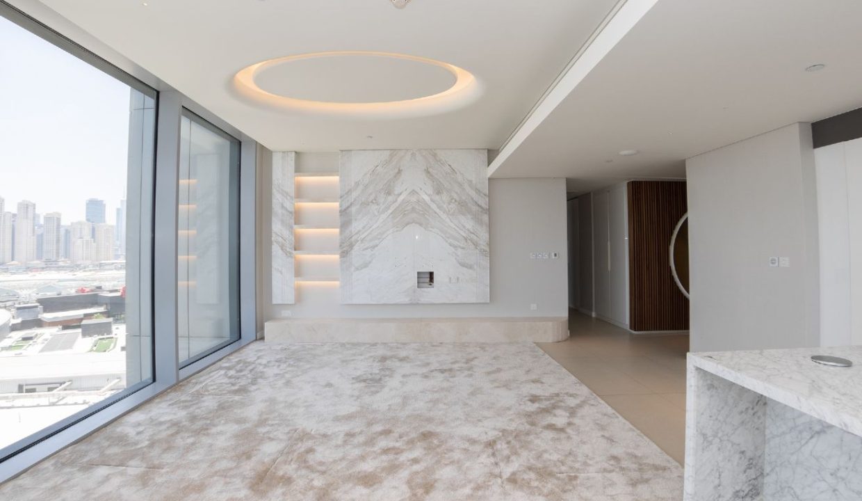 Elegant 3BR+Maid | Panoramic Sea & Ain Dubai View-4