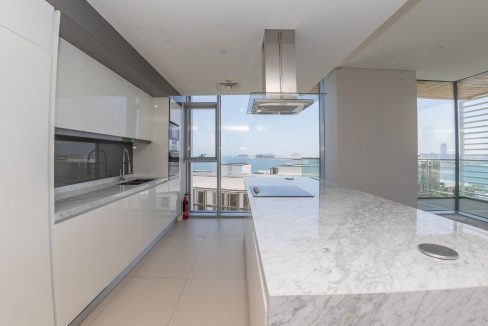 Elegant 3BR+Maid | Panoramic Sea & Ain Dubai View-6