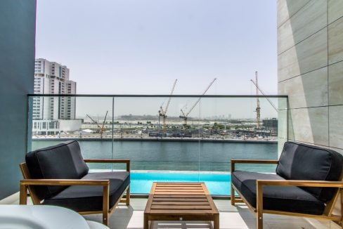 Brand-New Canal View Studio | Business Bay-14