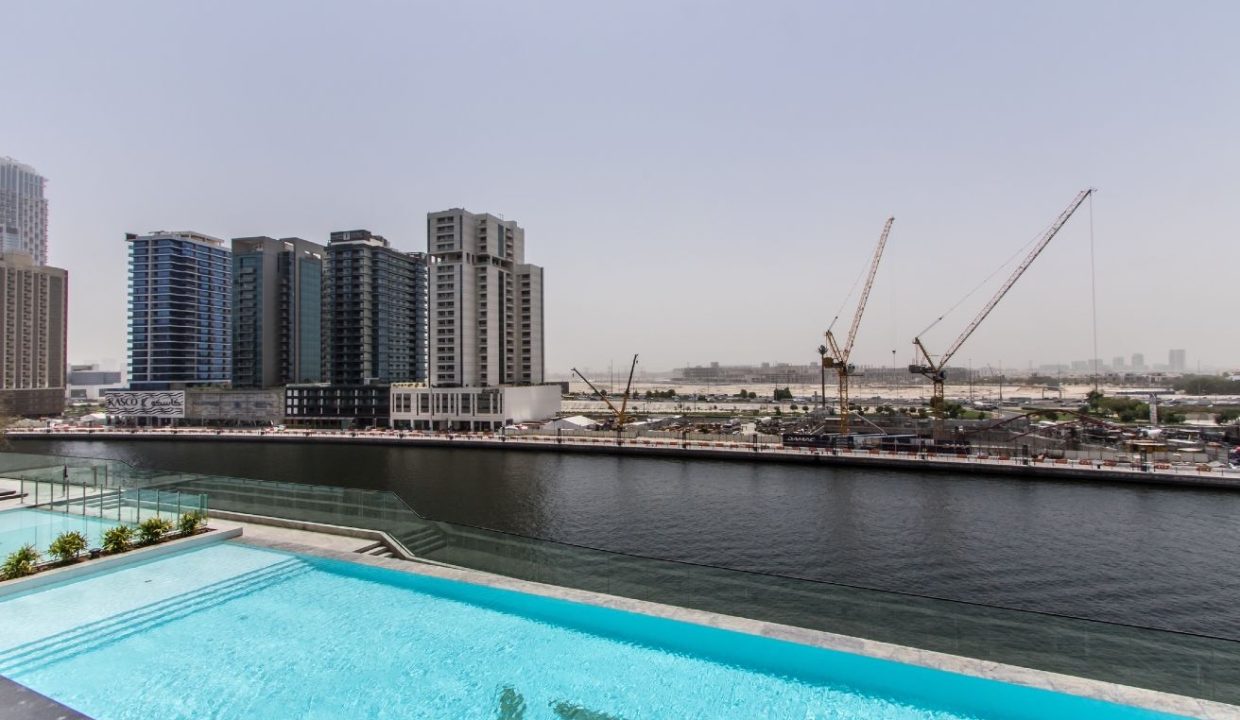 Brand-New Canal View Studio | Business Bay-15