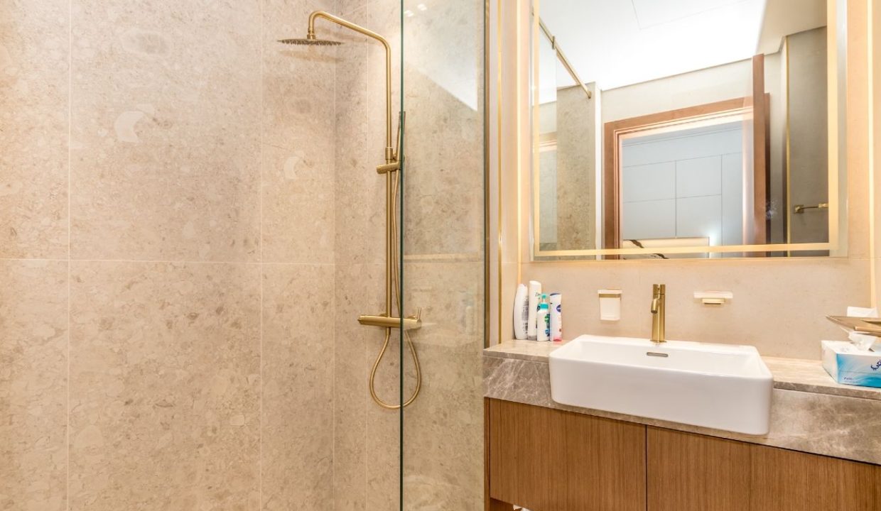 Brand-New Canal View Studio | Business Bay-22