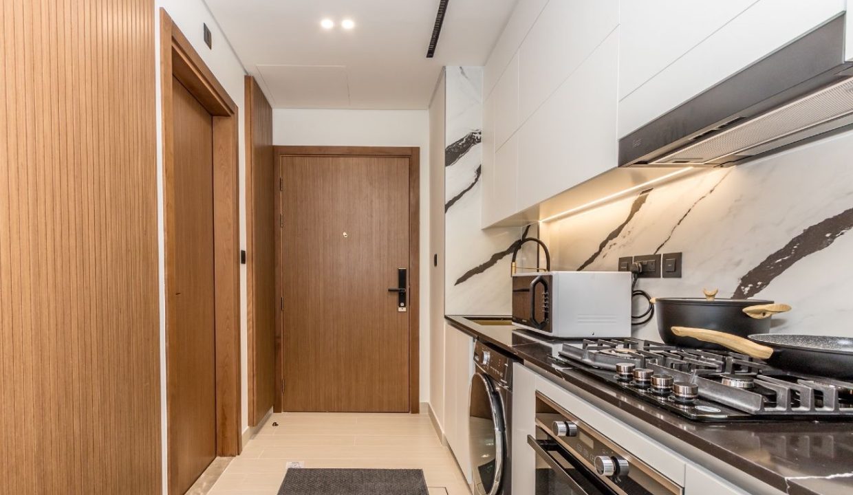 Brand-New Canal View Studio | Business Bay-5
