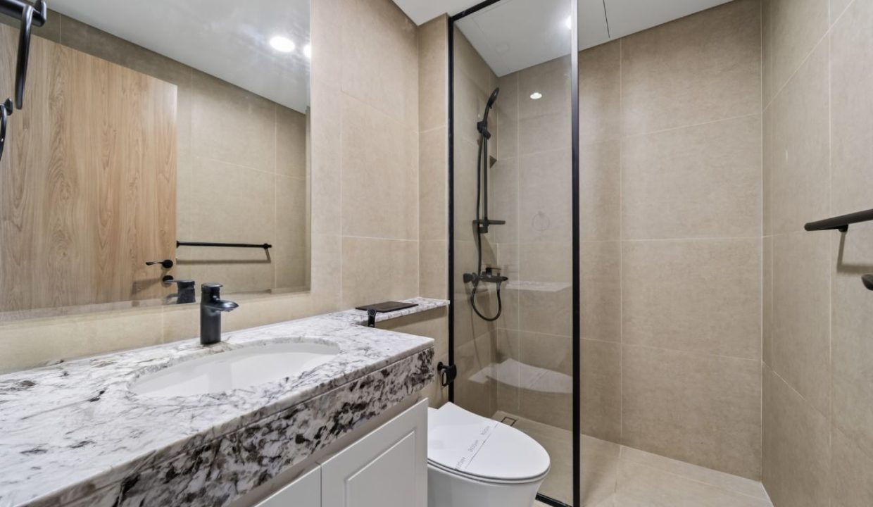 Corner 5-Bedroom + maid for Rent in Costa Brava 1-15