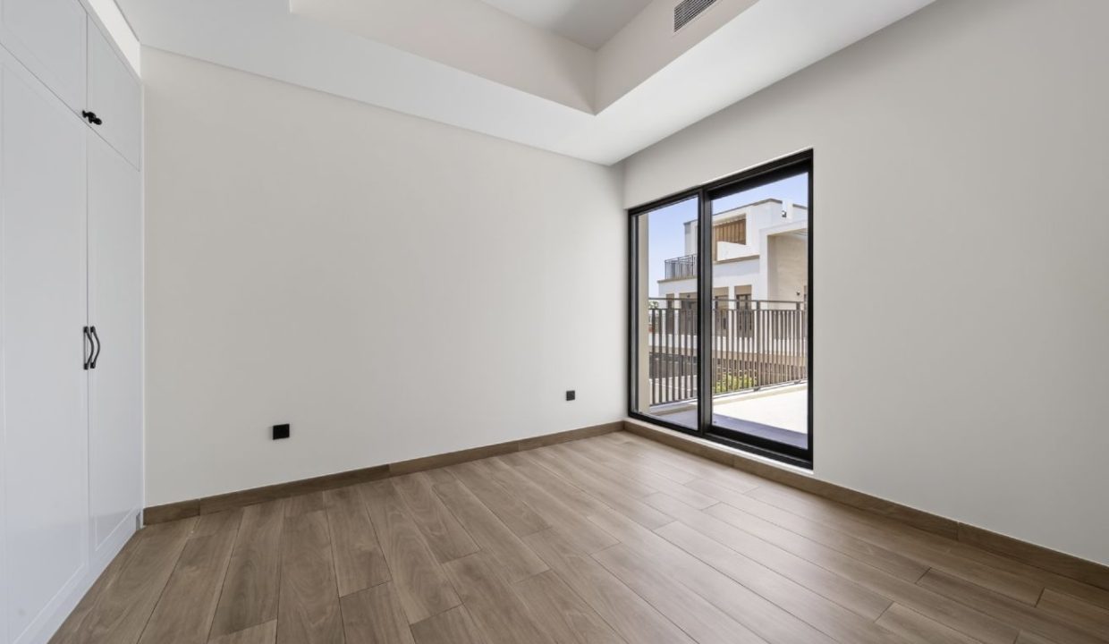 Corner 5-Bedroom + maid for Rent in Costa Brava 1-5