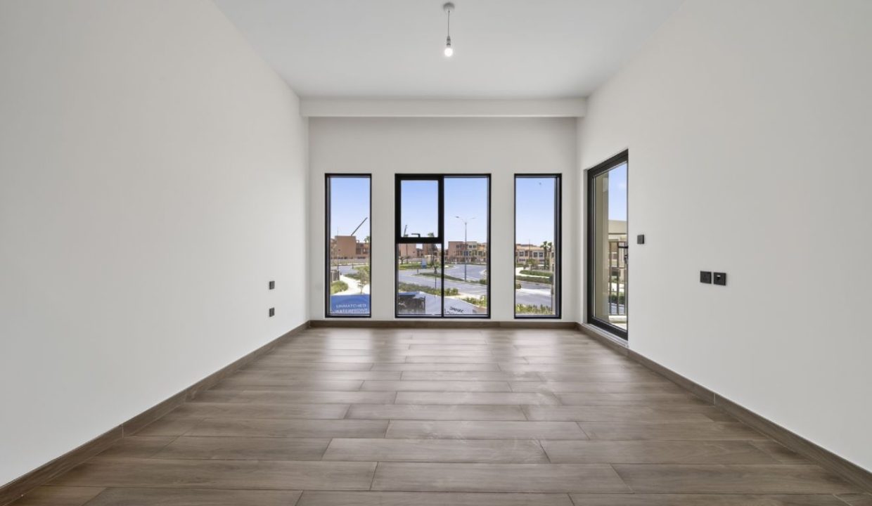 Corner 5-Bedroom + maid for Rent in Costa Brava 1-6