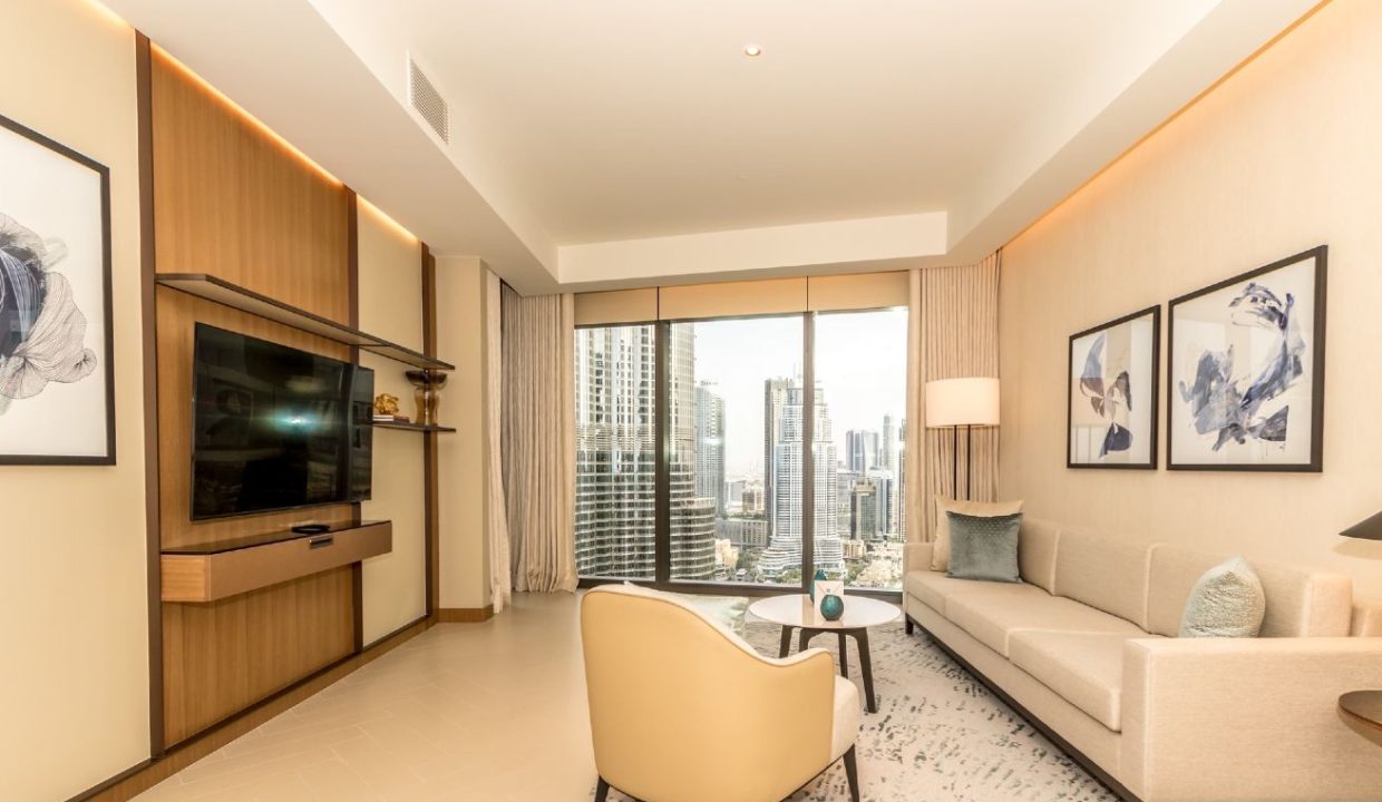Luxurious 3BR Apartment in Address Opera-11