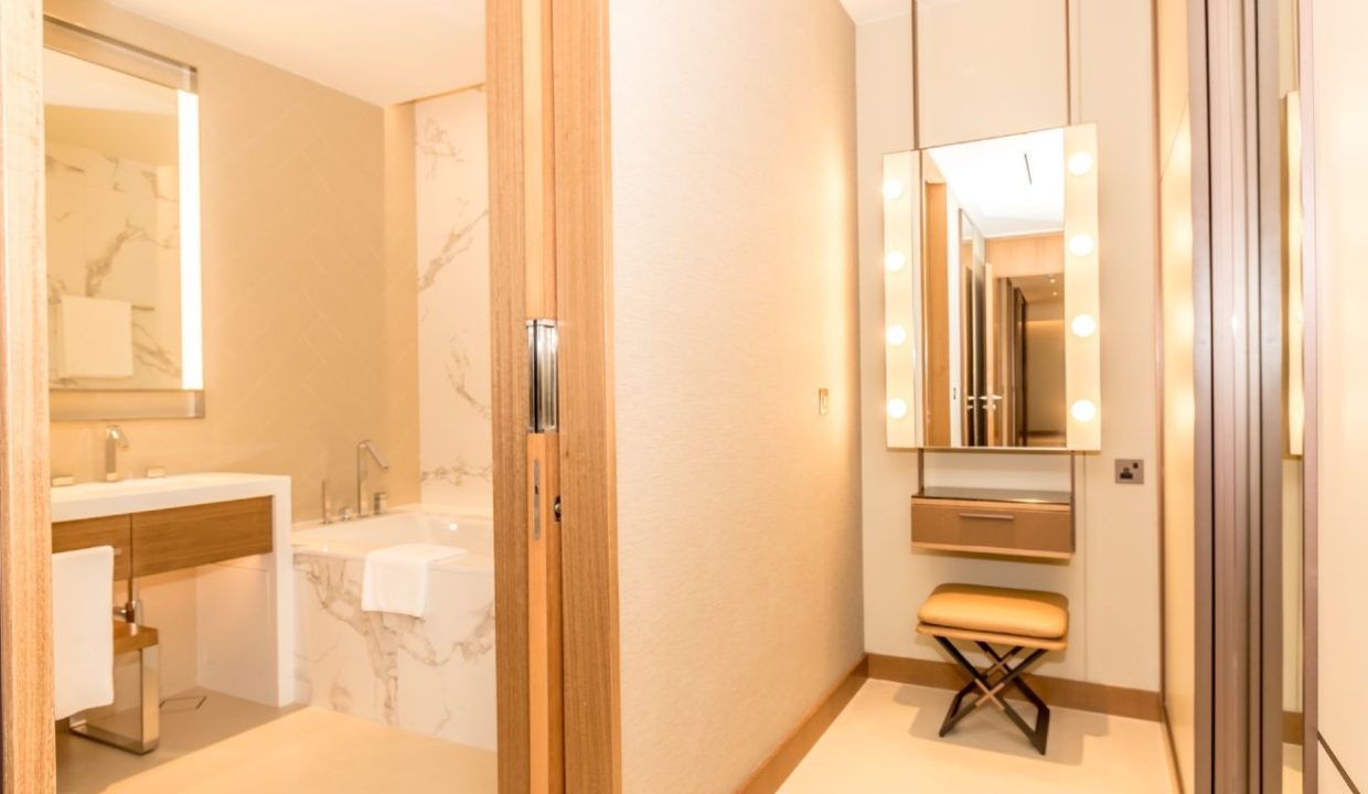 Luxurious 3BR Apartment in Address Opera-19