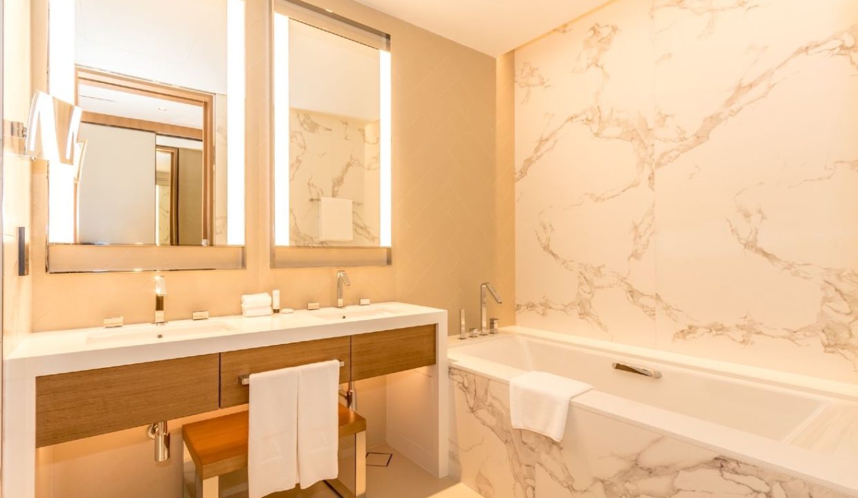 Luxurious 3BR Apartment in Address Opera-26
