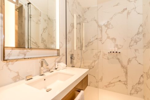 Luxurious 3BR Apartment in Address Opera-28