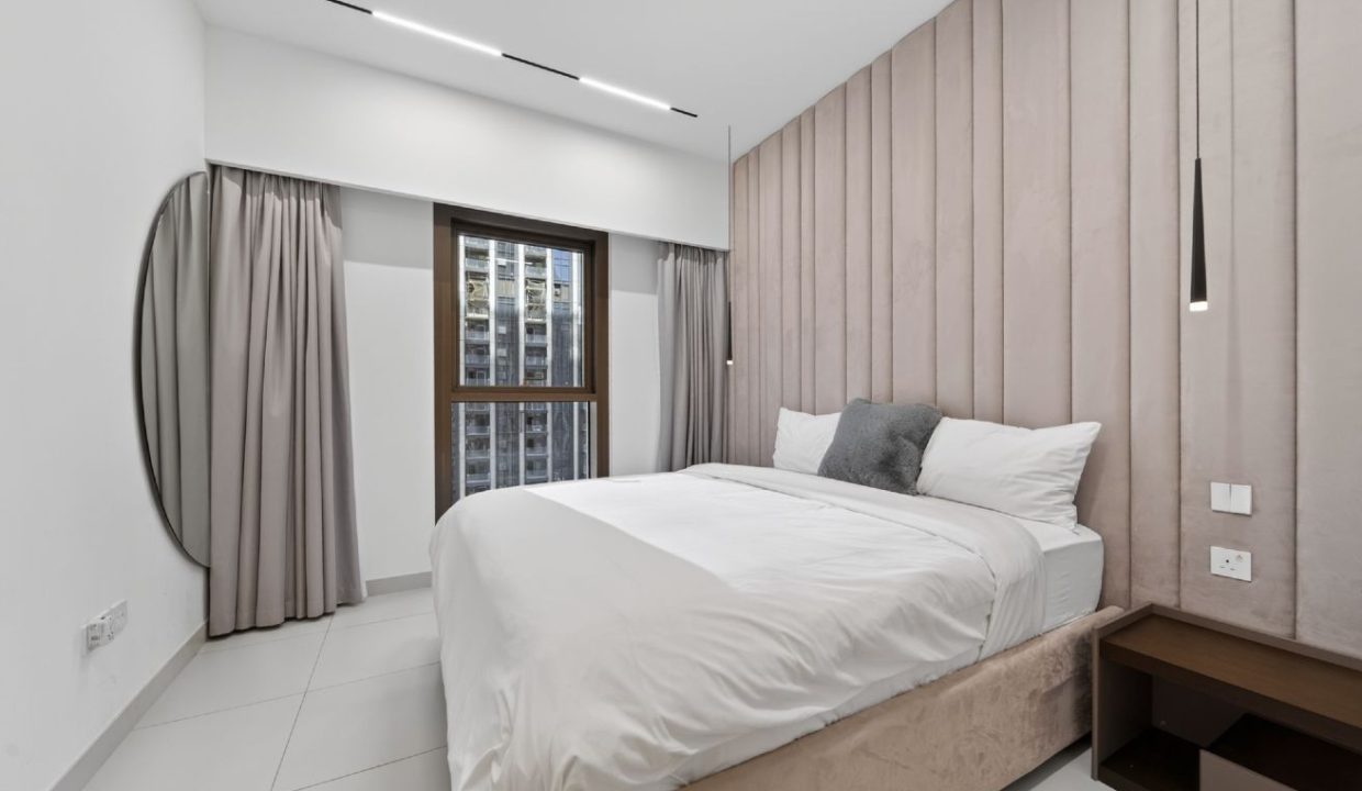 Stylish Furnished 3BR | Burj Crown Downtown-9