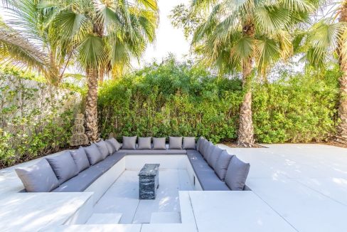 Exclusive 4BR Villa with Private Pool in Sidra-11
