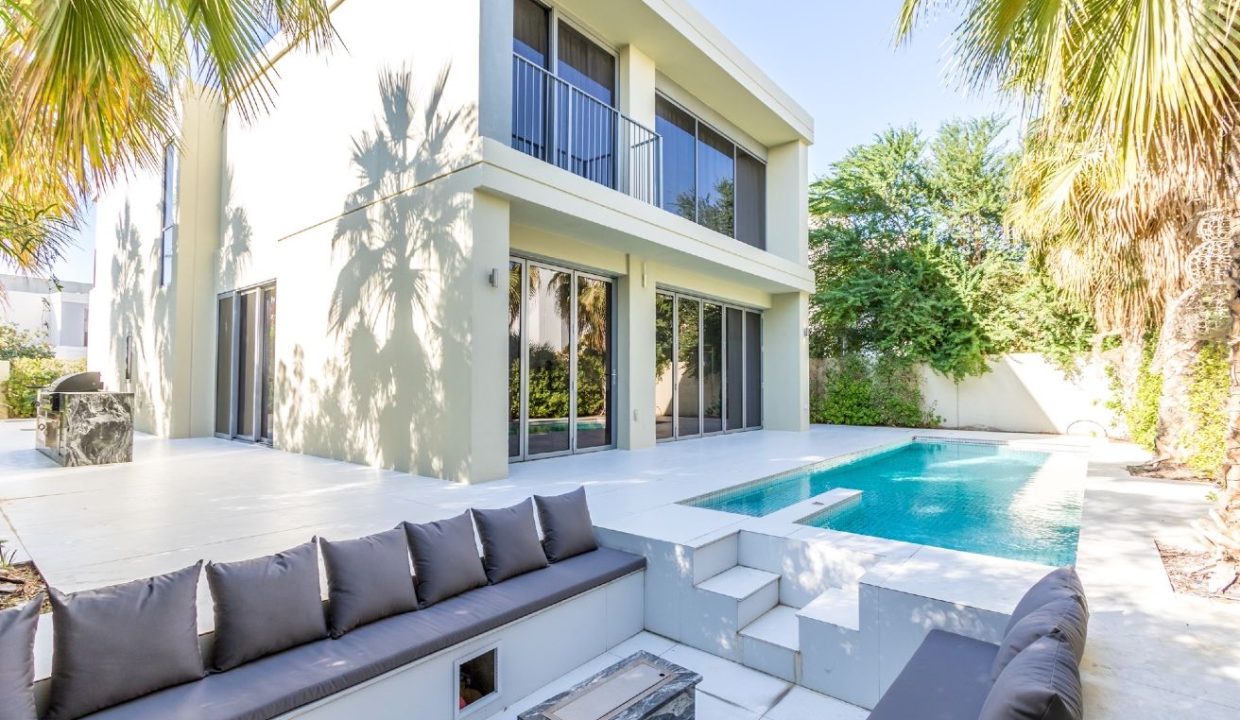 Exclusive 4BR Villa with Private Pool in Sidra-1