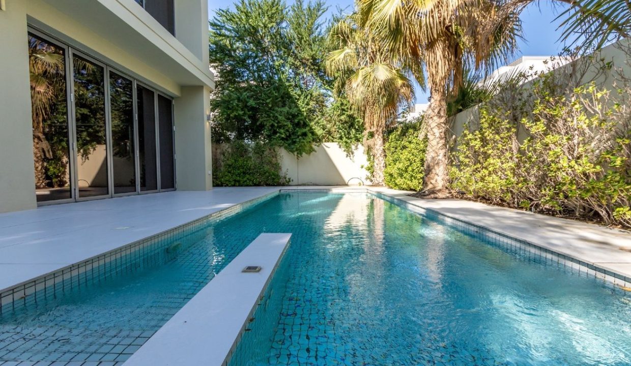Exclusive 4BR Villa with Private Pool in Sidra-14