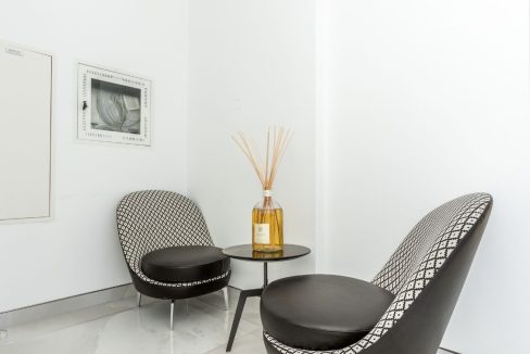 Exclusive 4BR Villa with Private Pool in Sidra-18